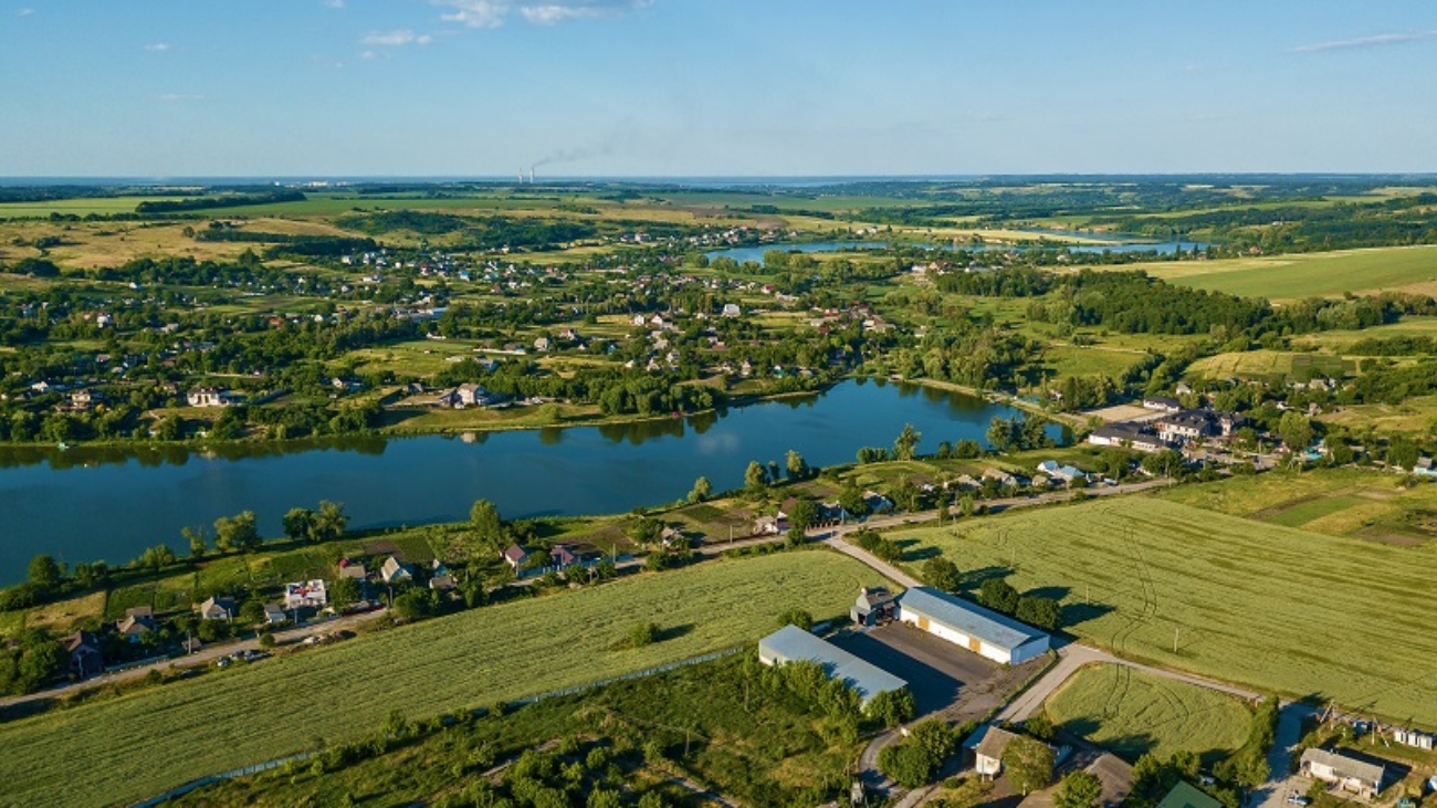 development land the broad landscape